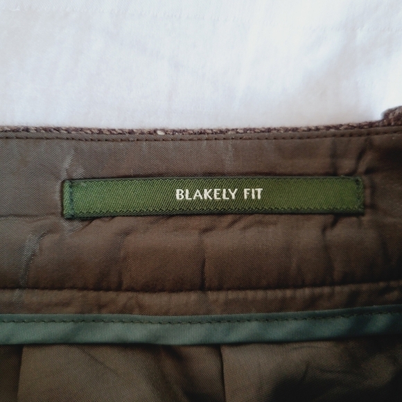 Eddie Bauer Blakely Fit Brown Straight Leg Wool Blend Pants - Picture 7 of 13